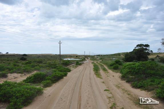 A estrada de areia que nos leva a Cabo Polonio, no litoral do Uruguai